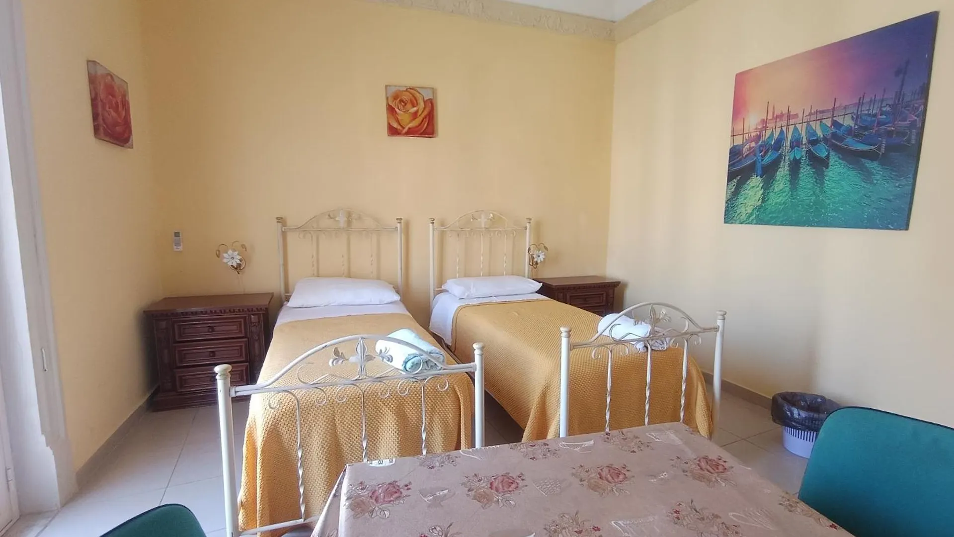 Casa Mille Apartment Palermo Homestay